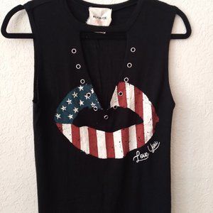 Red, white, and blue kiss sleeveless top